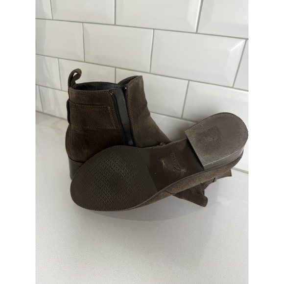 Clark Women's Mila Charm Suede Booties With Zipper In Taupe Gray Suede Size 7.5 - Picture 6 of 6